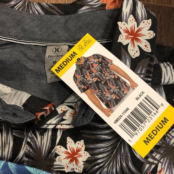 Hurley Men's Short Sleeve Button Up Size M Hawaiian Woven Patio Shirt LOT OF 2 - Picture 3 of 9